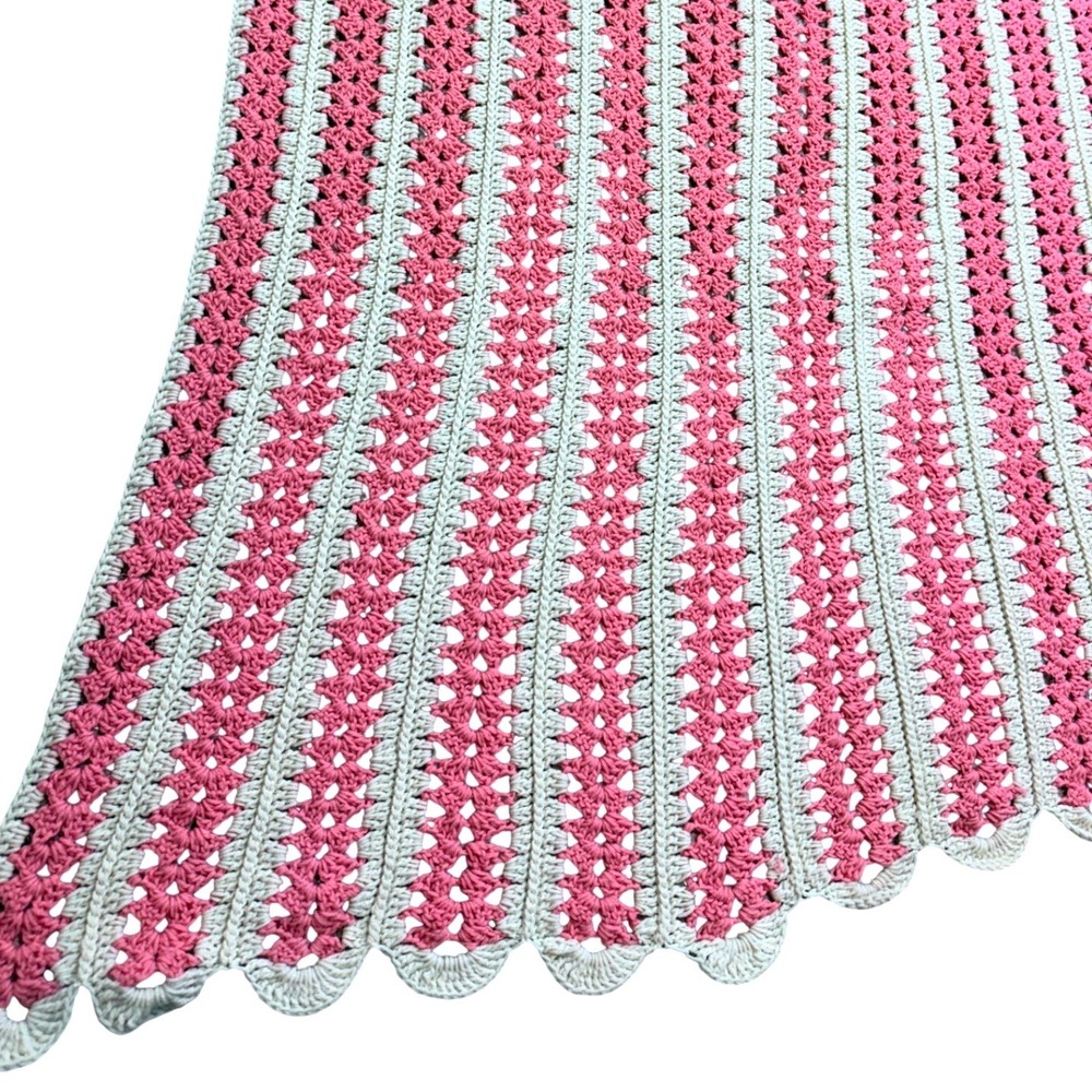 Vintage Handmade Crochet Afghan Blanket Pink White Striped Scalloped Edge 80x64 - Picture 3 of 6